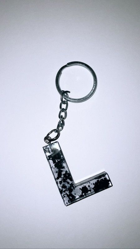 THE LIGHTINGALE Resin - Alphabet L Key Chain