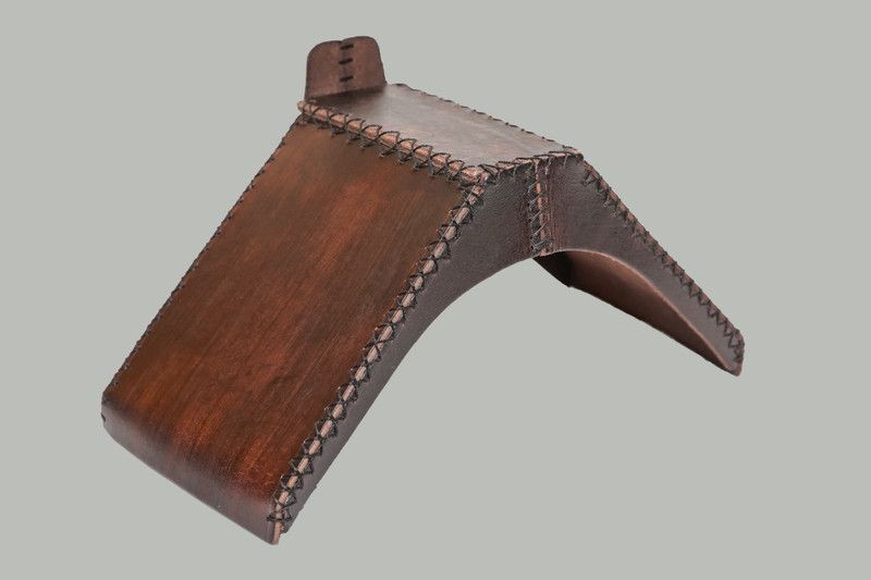 Sparrow Daughter Genuine Leather Pigeon Stand Bird House  (Free Standing)