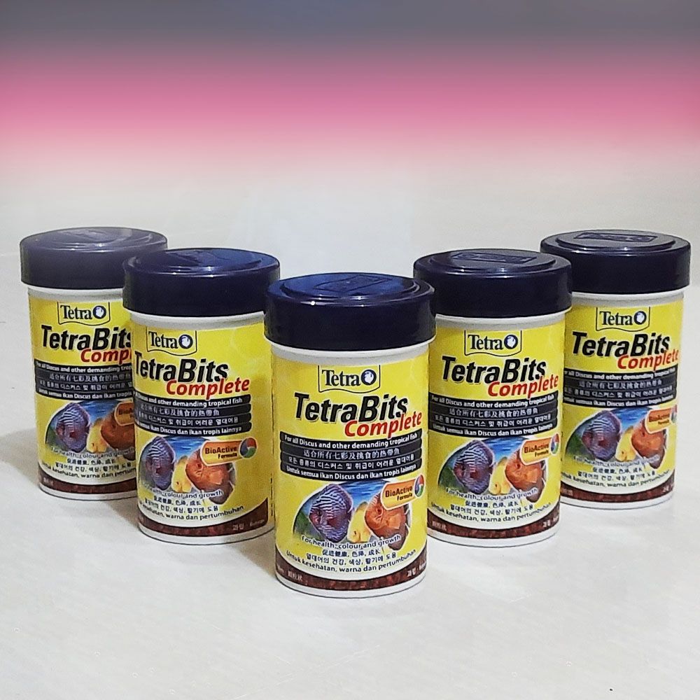 TetraBits Complete (30gm) - A German Product - Tetra TetraBits Complete Fish Food For All Discus & Other Demanding Tropical Fish | Ideal For All Mid-Water & Bottom Feeding Fish