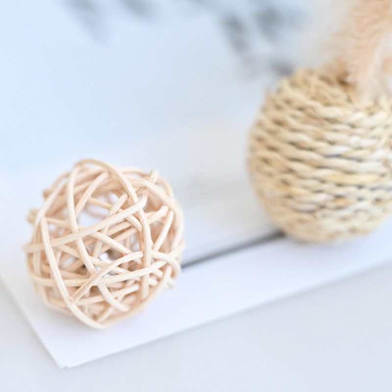 Lyla Cat Feather Ball Chaser Toy Rattan Ball Kitten Toy Kitten Catch Chewing Toy Wool Soft Toy For Dog