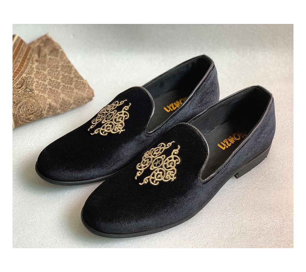 Velovet Embroidery Loafer