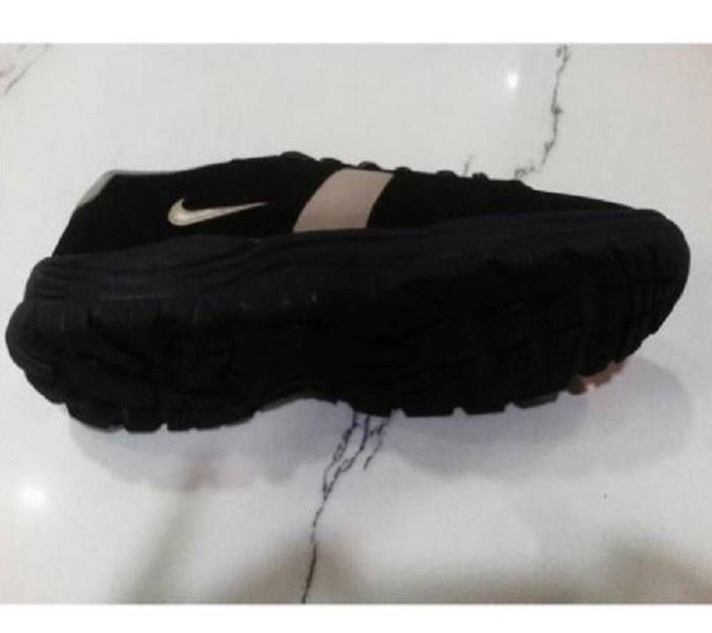 Nike Sports Cads