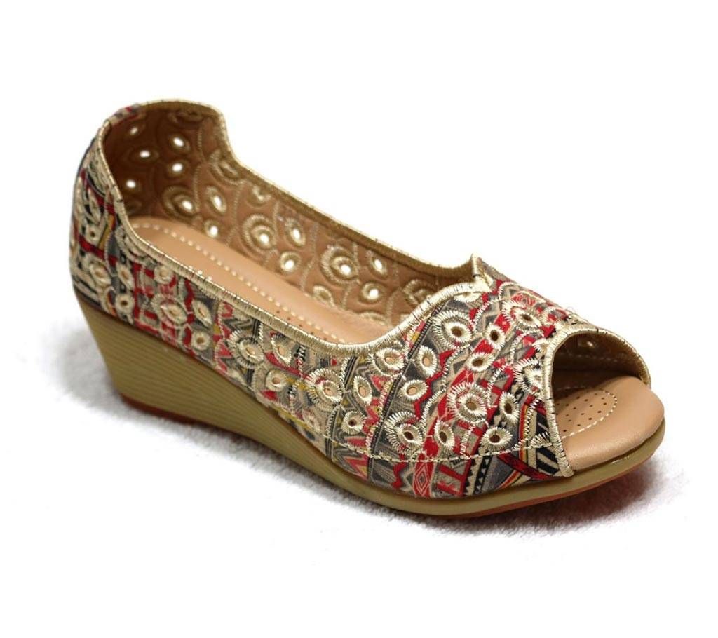 Womens fashionable heels