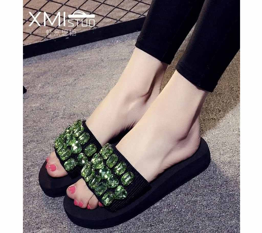 Ladies Slipper with Stone