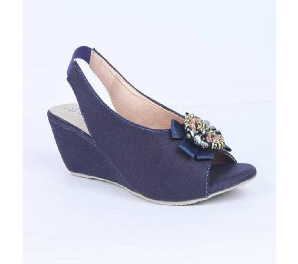 Ladies Flower Low Heeled Sandal