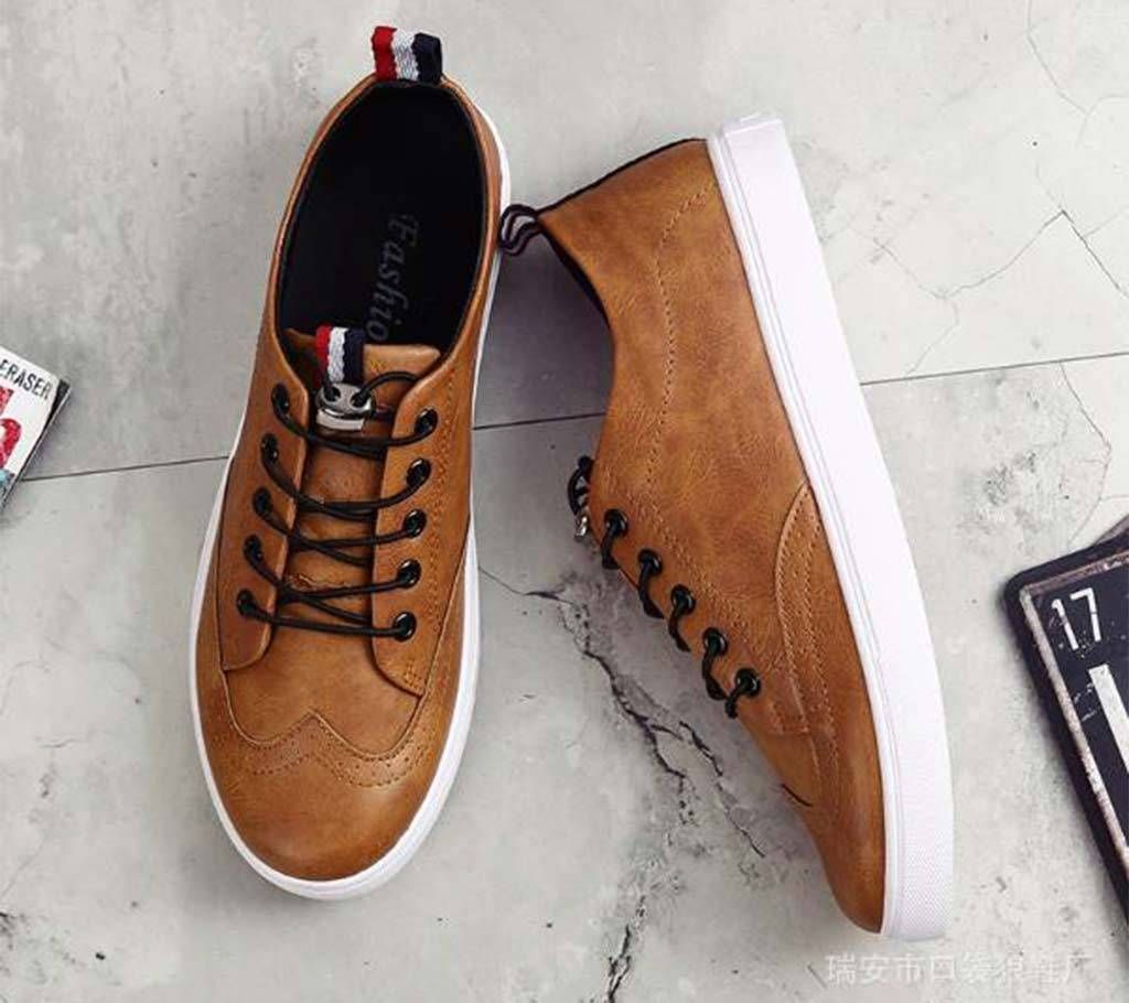Casual sneakers for men 