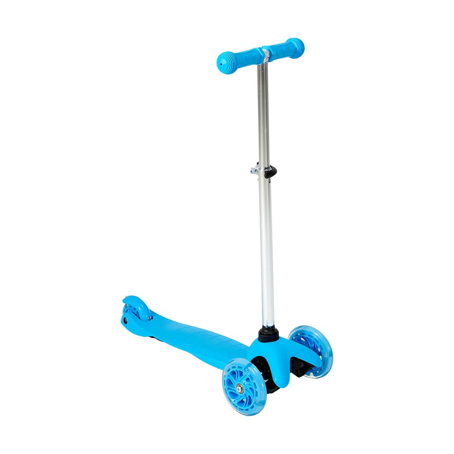 Light Up Wheel Tilt and Turn Scooter - Blue