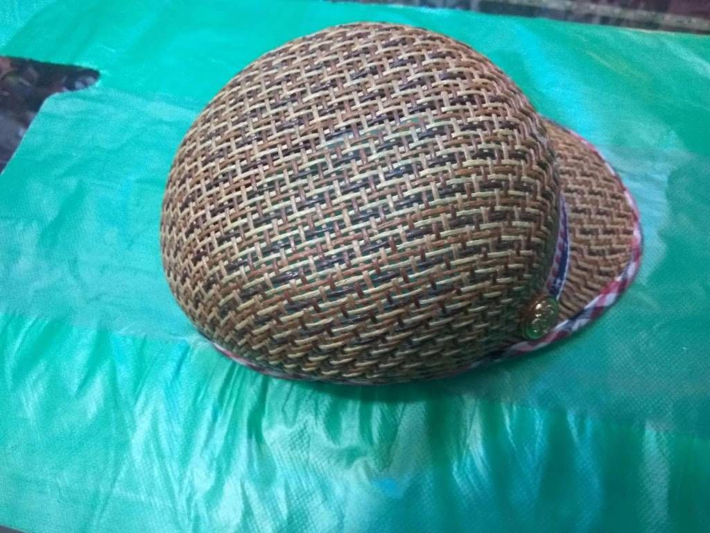 Rattan cap 