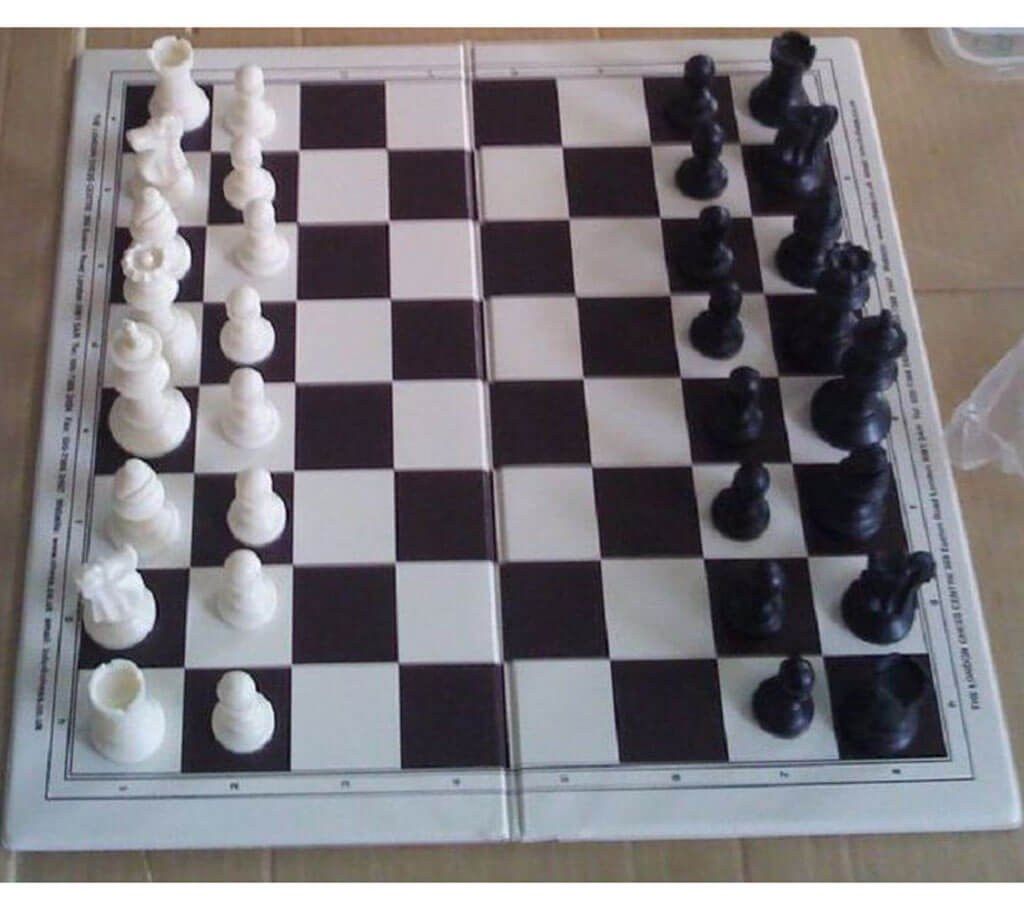 Black and white chess set