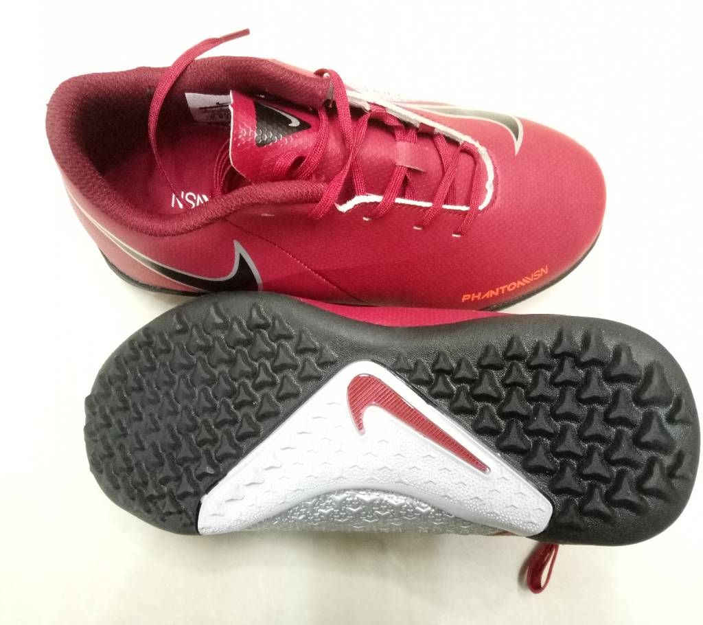 NIKE PHANTOM