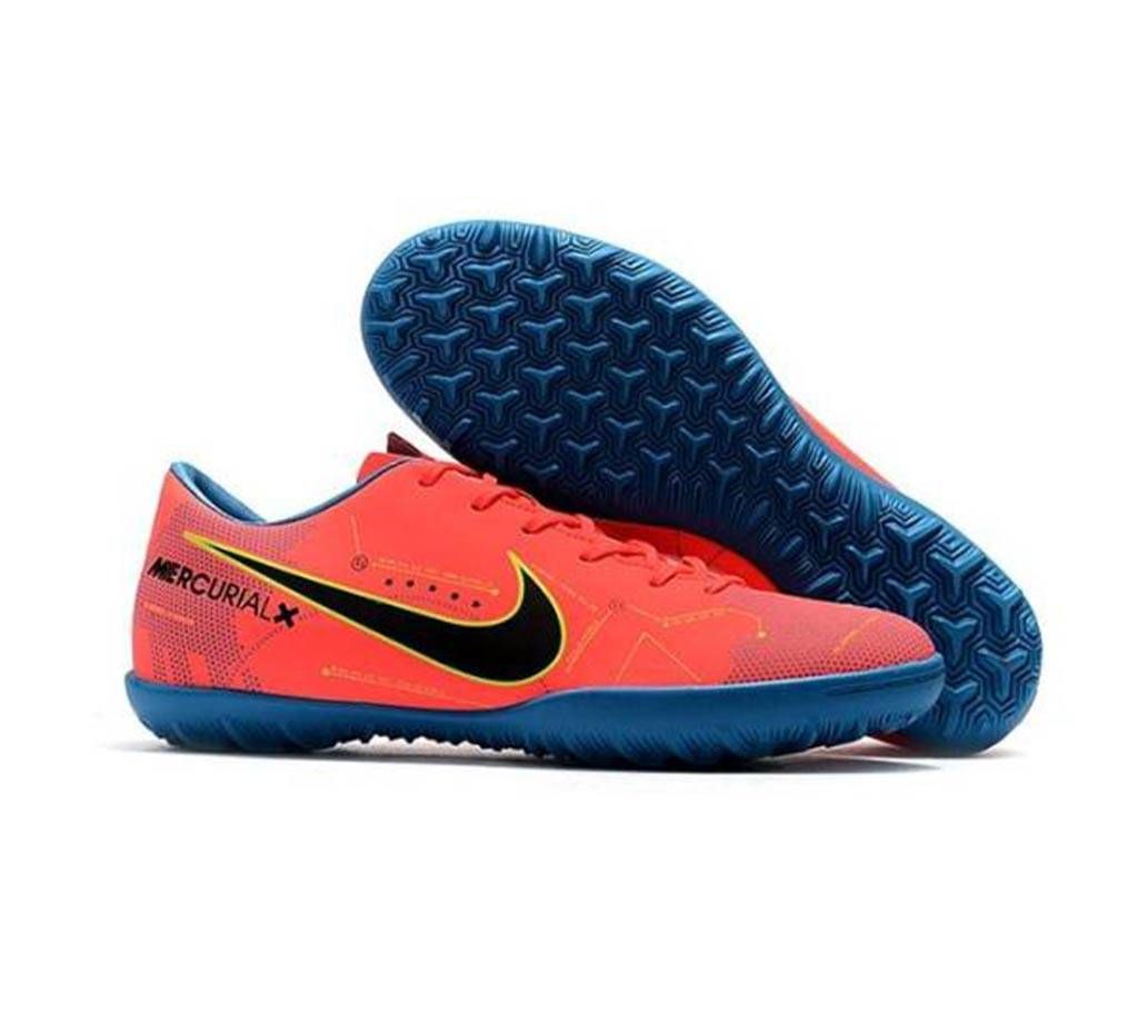 Red Rubber Football Boot for Men