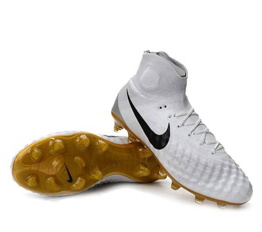 White Rubber Football Boot for Men