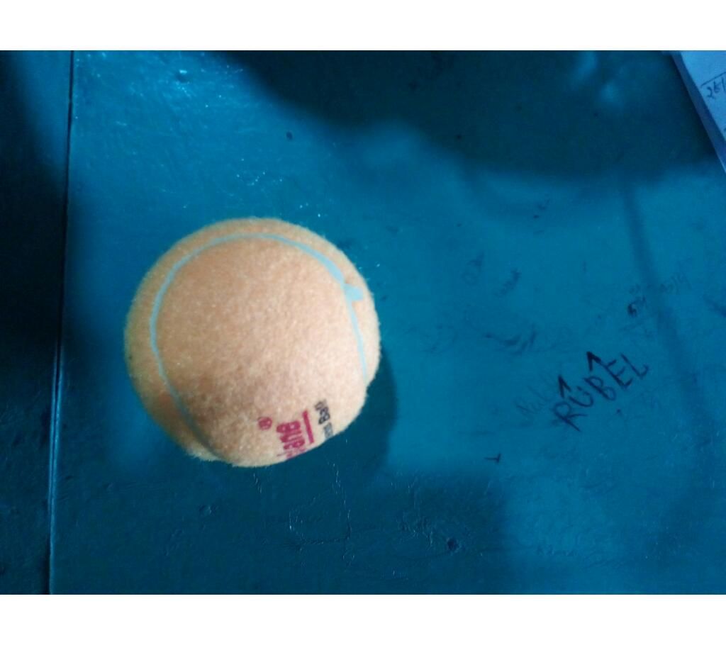 tenis ball
