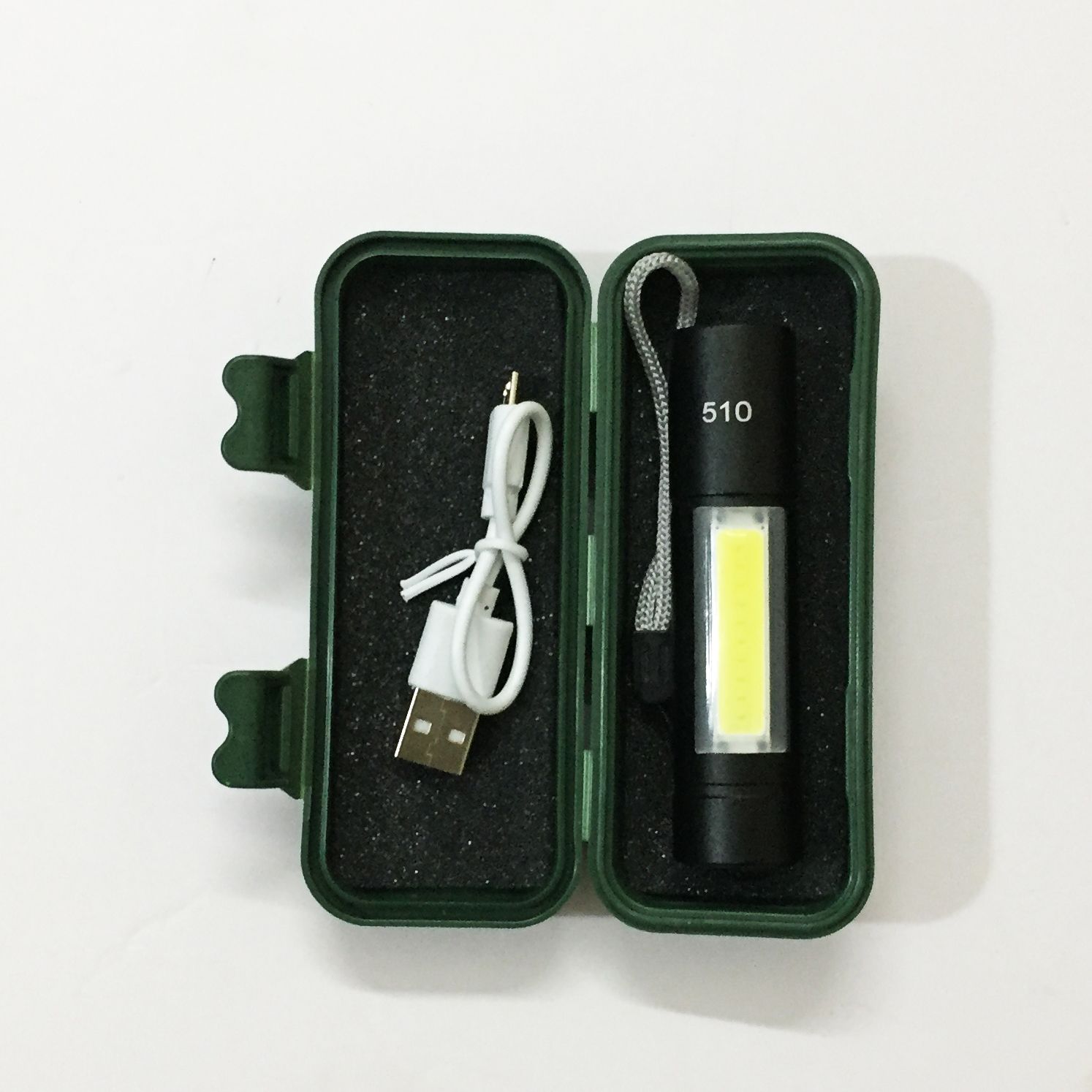 Telescopic USB Mini Hot Flash Light.