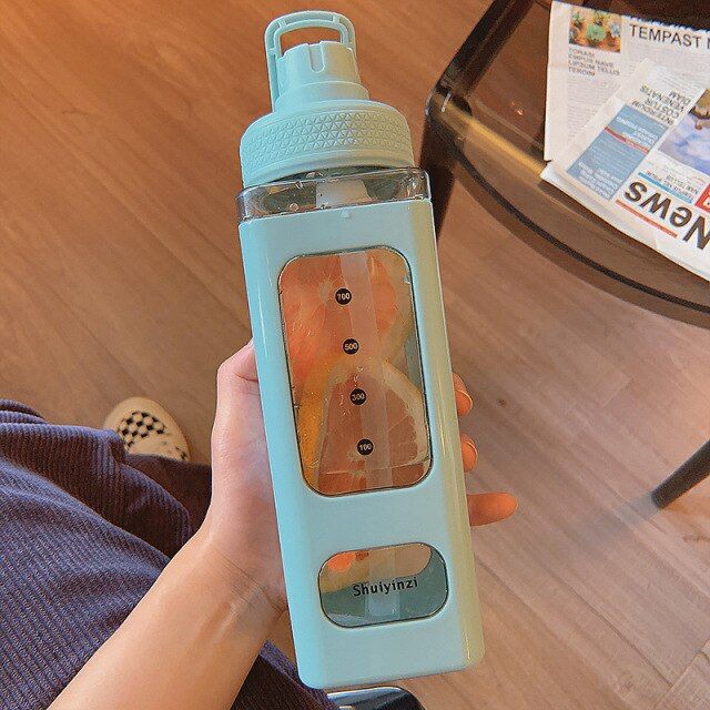 SHUIYINZI WATER BOTTLE 700ML WITH STRAW