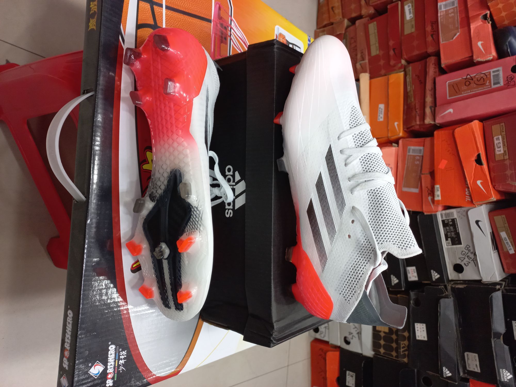 Football boots x speed flowers.1(size 39to45)