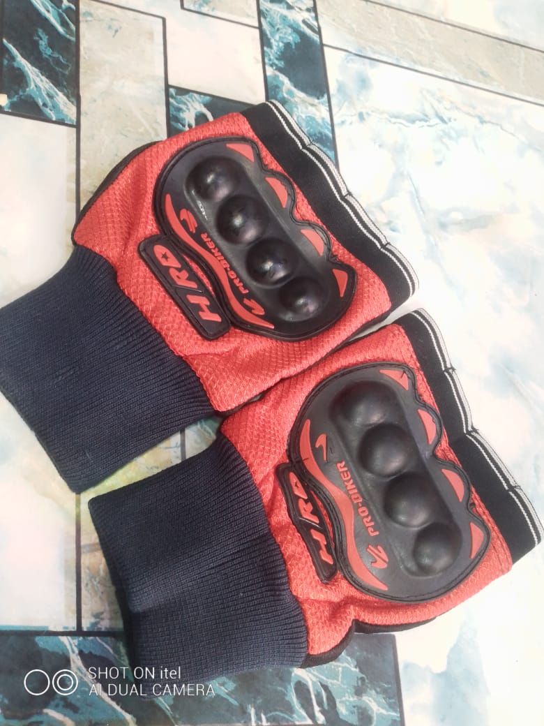 Pro-Biker Half Finger Hand Gloves - red