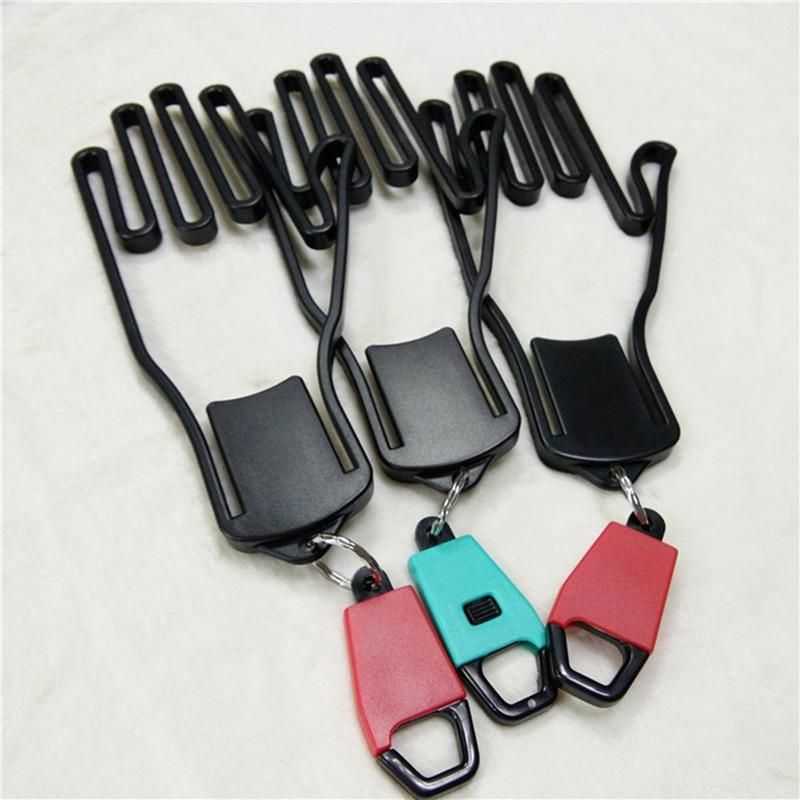 BZY Golfer Tool Gear Plastic Golf Gloves Holder Rack Dryer Hanger Stretcher