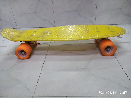 Skate Board-Yellow