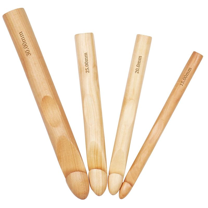 Large Crochet Hooks 15mm 20mm 25mm 30mm Wooden Crochet Hook Set for Chunky Yarn, Crocheting Huge Crochet Hooks
