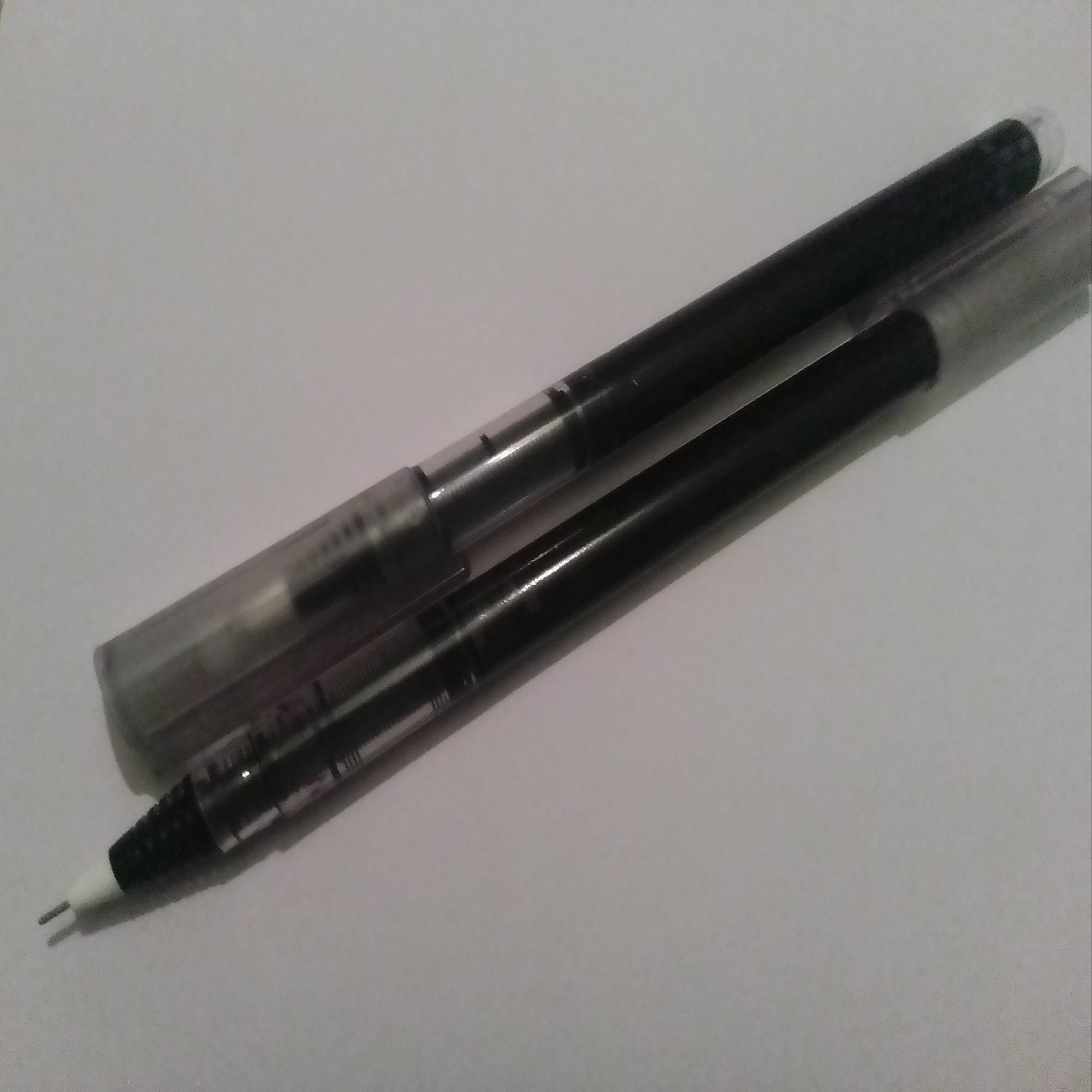 Big tank ink pen. Roller gel pen. 0.5 mm nibs.long service provide.