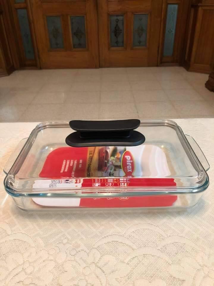 Ovenproof & Microwave Safe Glass Serving Dish with Lid