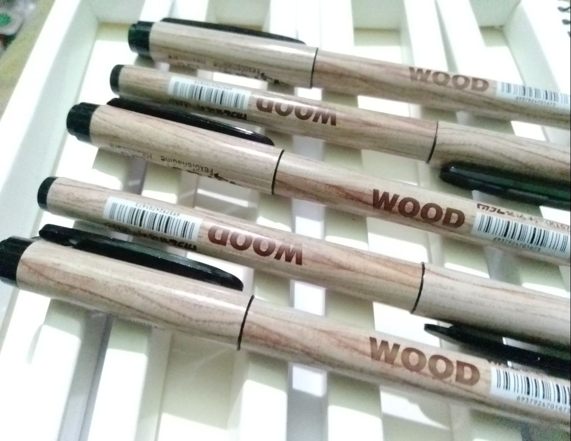 Wood gel pen, wooden gel pen, stylish gift pen with box.