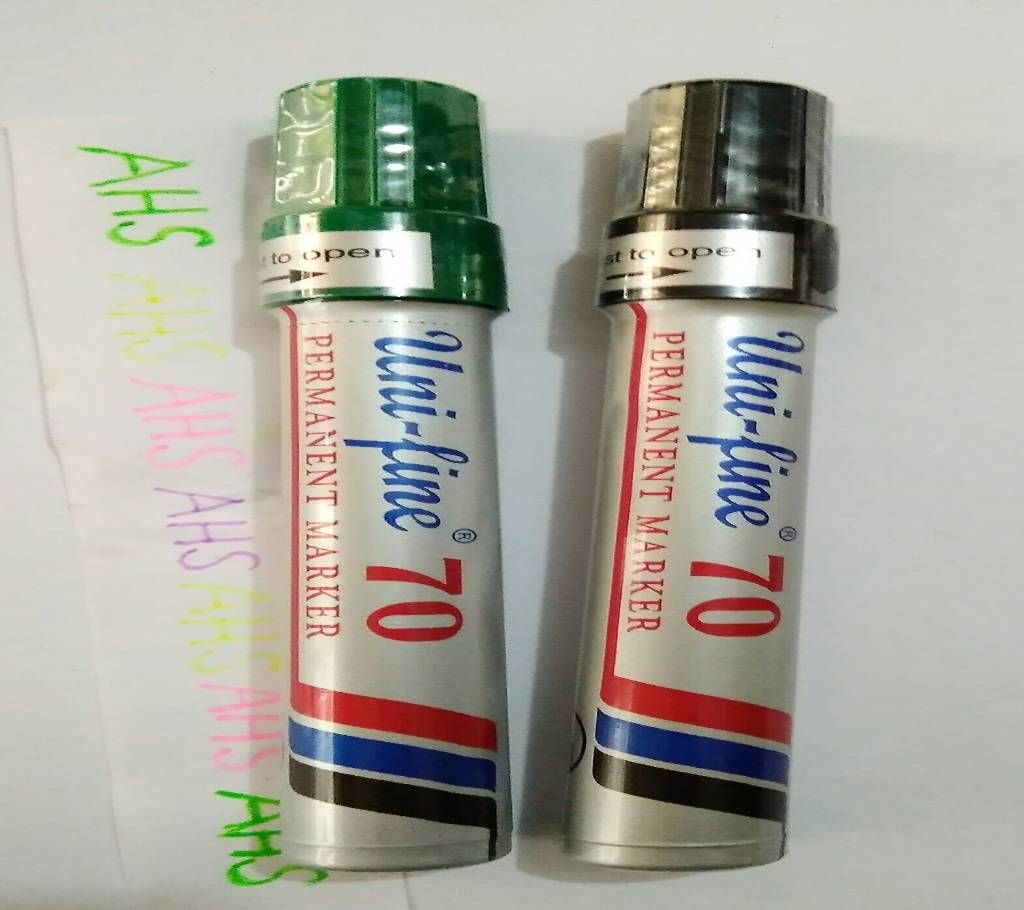 Uni-Fine Permanent Marker Black & Green Ink (2 pieces)