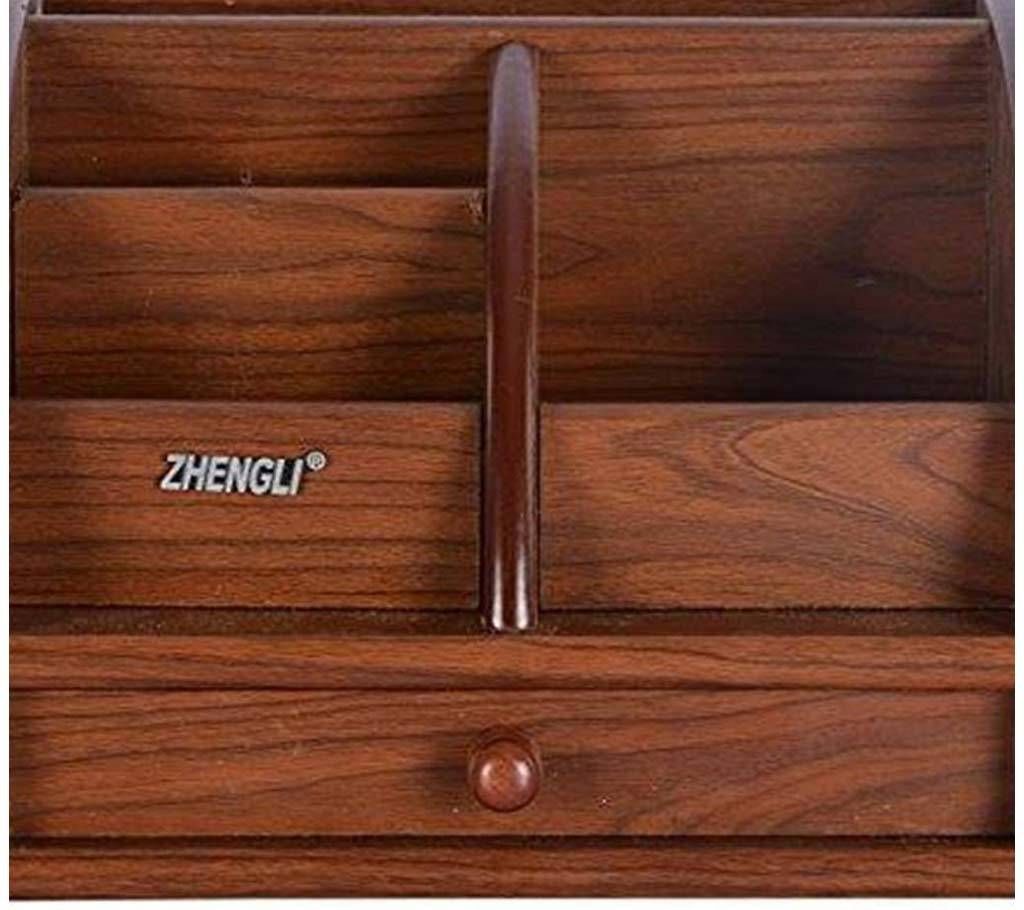 Wooden pen holder