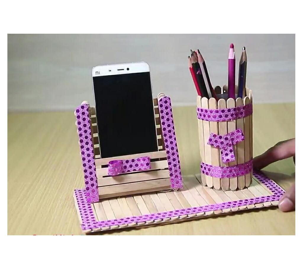 Pen Holder showpiece