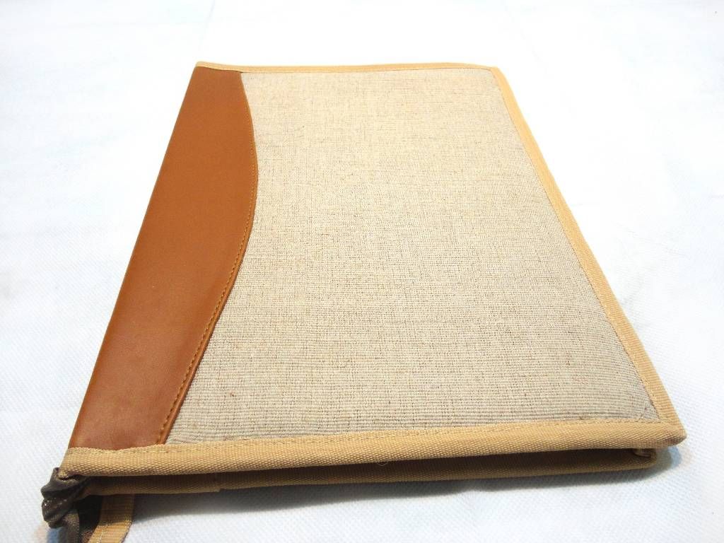 Office file folder with zipper 