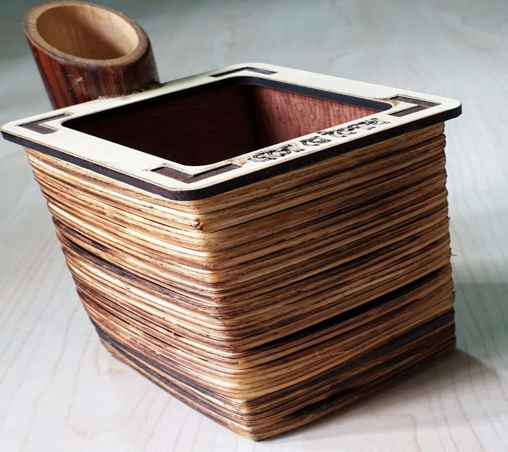 Wooden Pen Holder 1