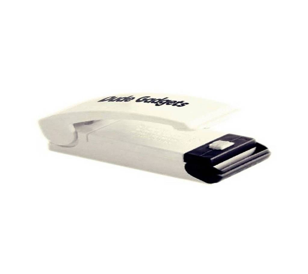 Magnetic sealer