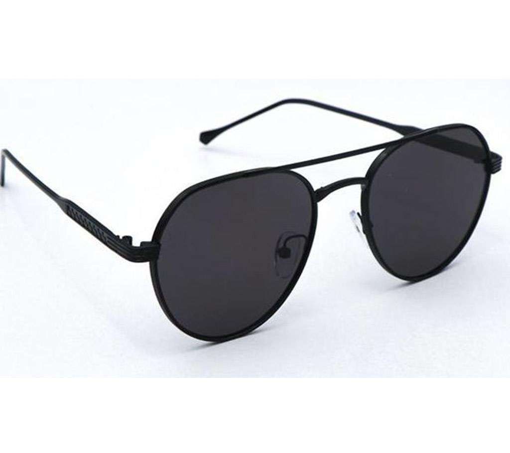 Vintage Black Metal Frame Sunglasses with Stylish Box