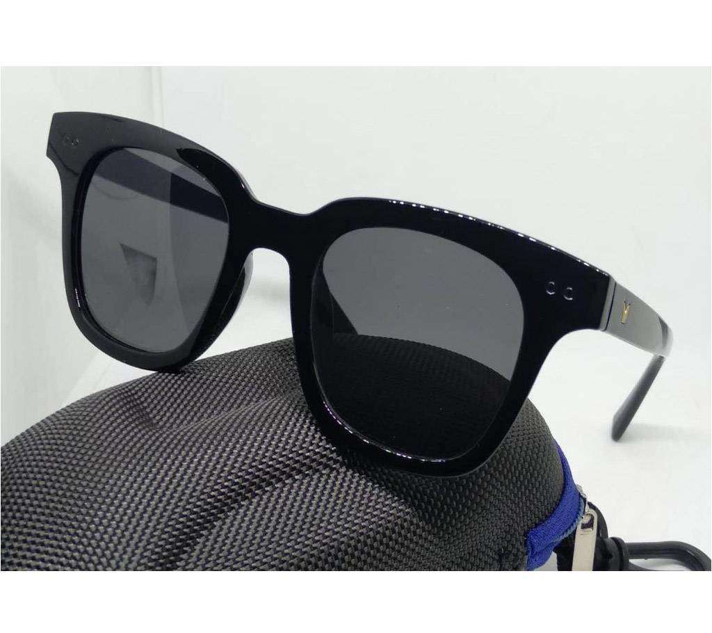 Stylish Black Wayfarer Sunglasses With Stylish Box