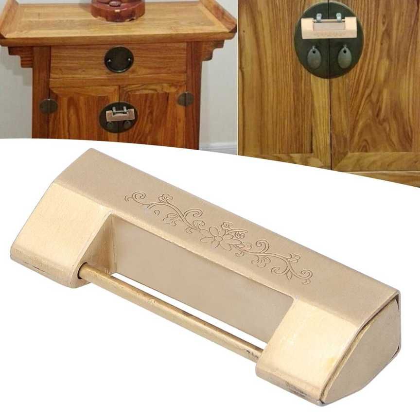 4.4cm Spacing Mini Vintage Padlock Dedicated Carved Jewelry Box with Key