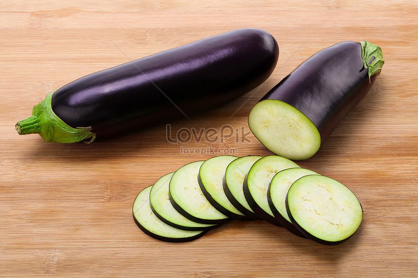 10 Pcs All Season Black Eggplant Seeds (কালো বেগুন বীজ)