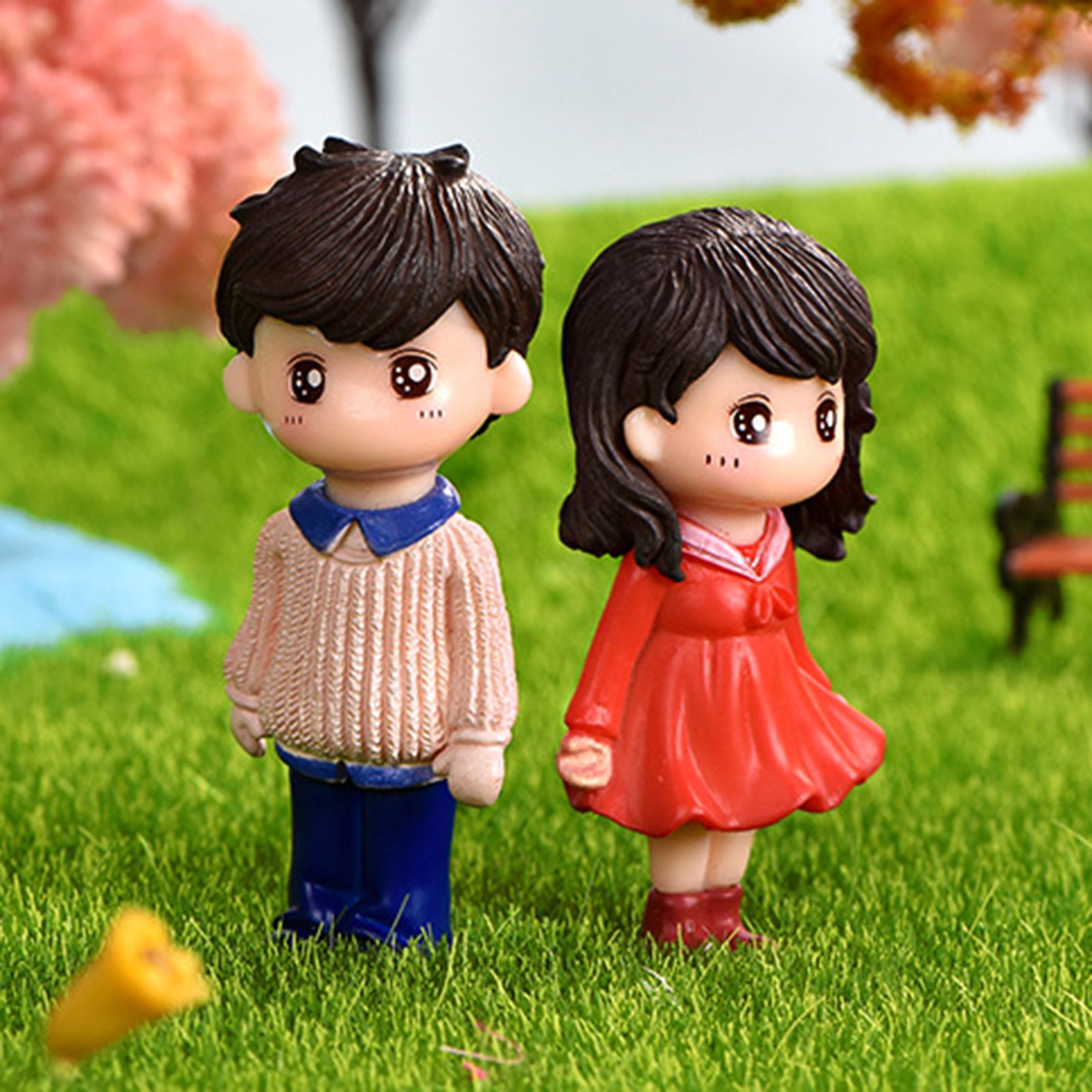 ni Coupleniature Vivid Fial Expressions Holding Hani Garden Statue