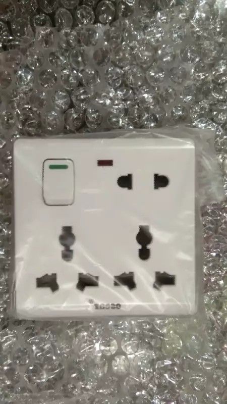 Multi Socket With indicator Electric 8 Pin Wall