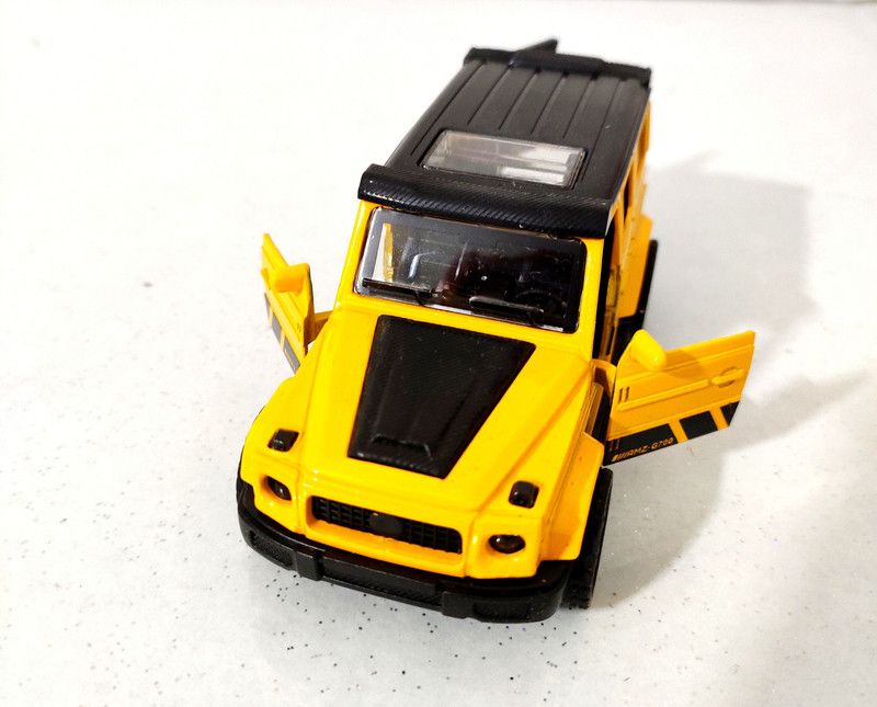 kuchuk Metal Jeep Car Back Open With Openable Doors And Back With Pull Back Function  (Yellow, Pack of: 1)