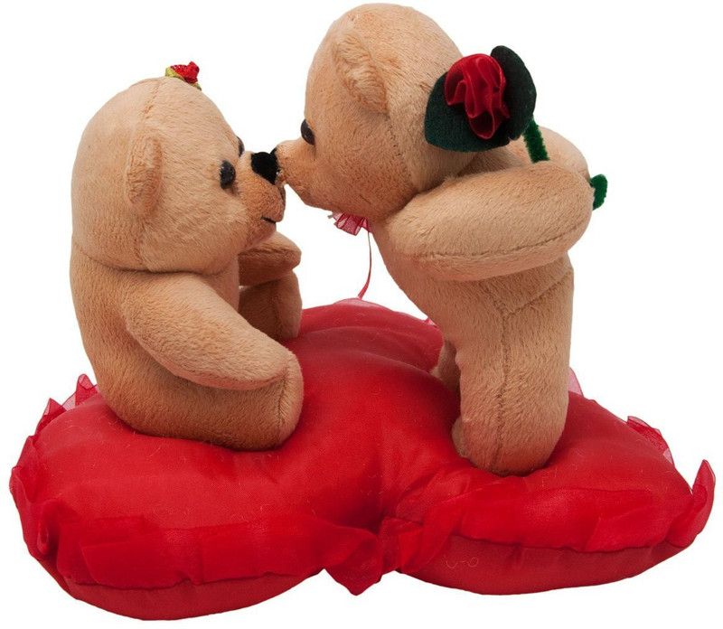 PI World Valentine Kissing Couple Brown On Heart - 20 cm - 20 cm  (Multicolor)