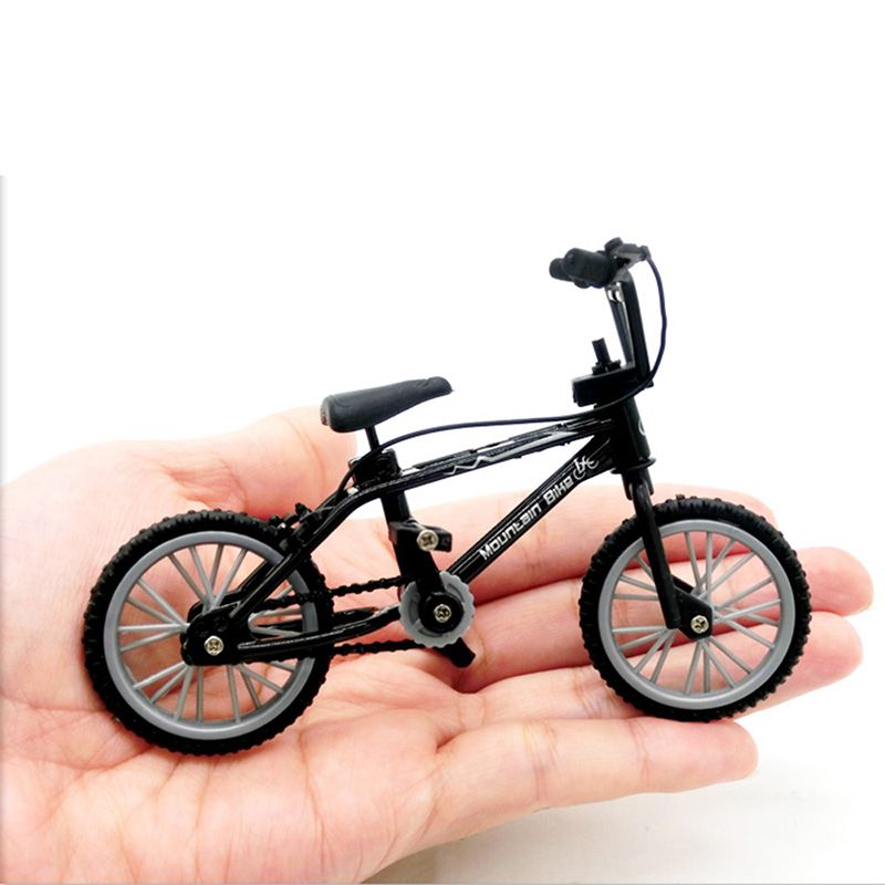 Alloy Mini Mountain Bike Bicycle Model for 1/10 RC Crawler Axial SCX10 Traxxas TRX4 D90 Tamiya CC01 Decoration,Black