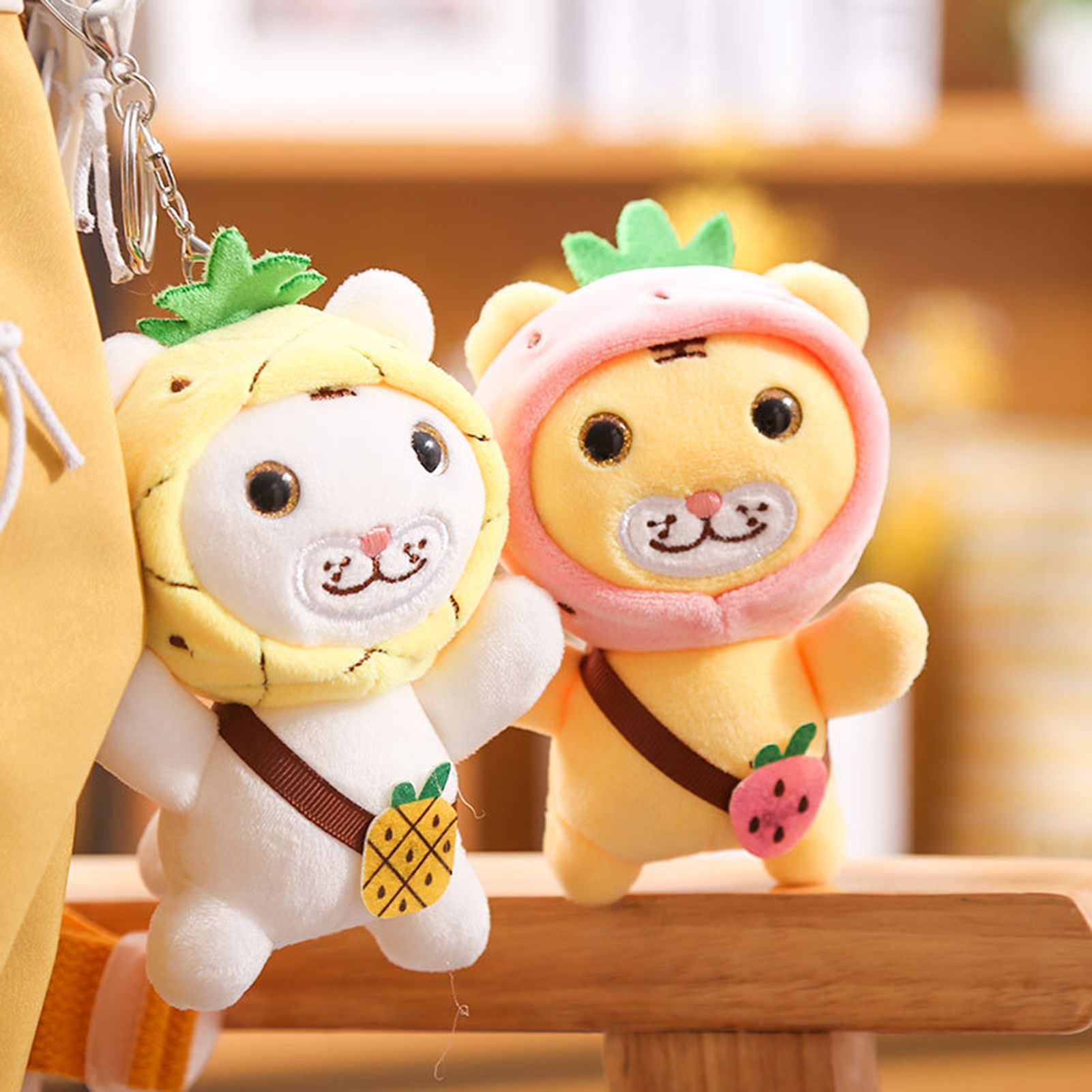 Plush Keychain Wearing Hat Shoulder Bag Design Adorable Small Tiger Plush Pendant for Handbag
