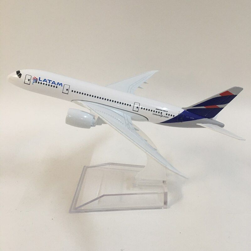 JASON TUTU 16cm Chile TAM Airplanes Plane Model Airplane Model Boeing 777 Brazil Aircraft Model Diecast Metal 1:400 Plane Toy