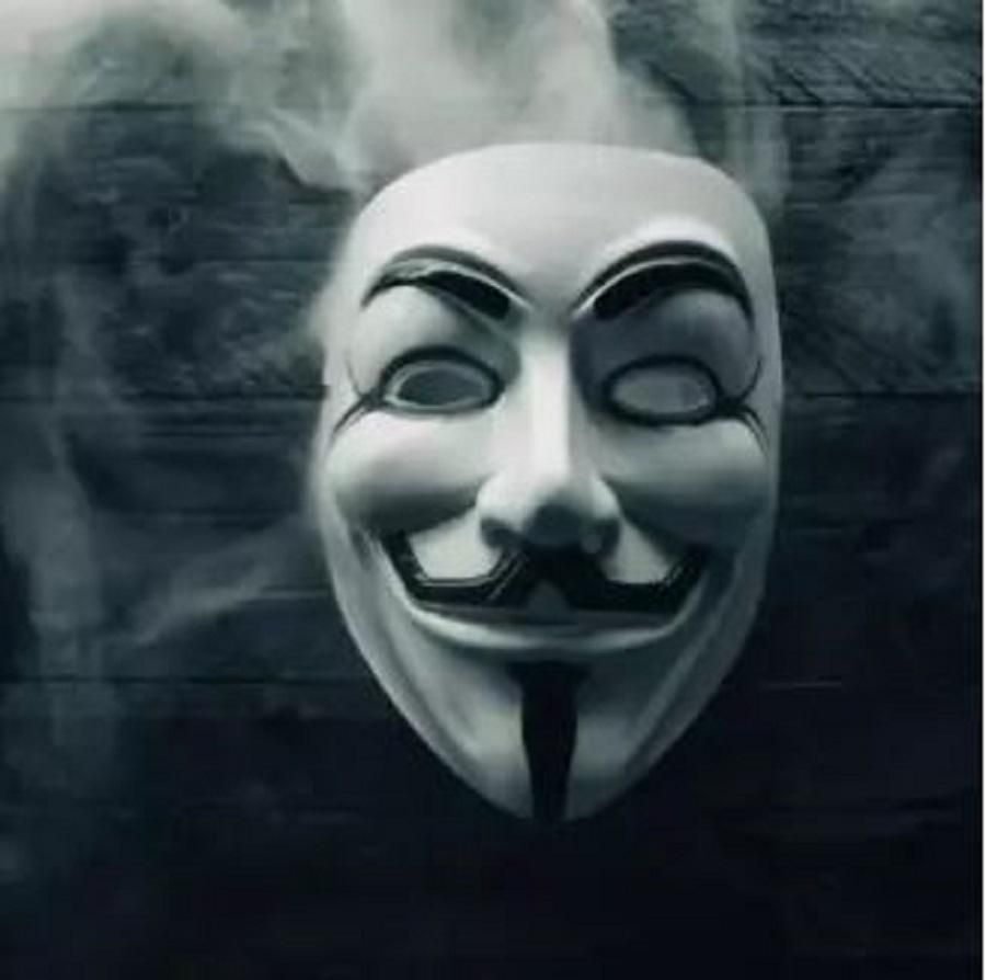 Anonymous মাস্ক-সাদা