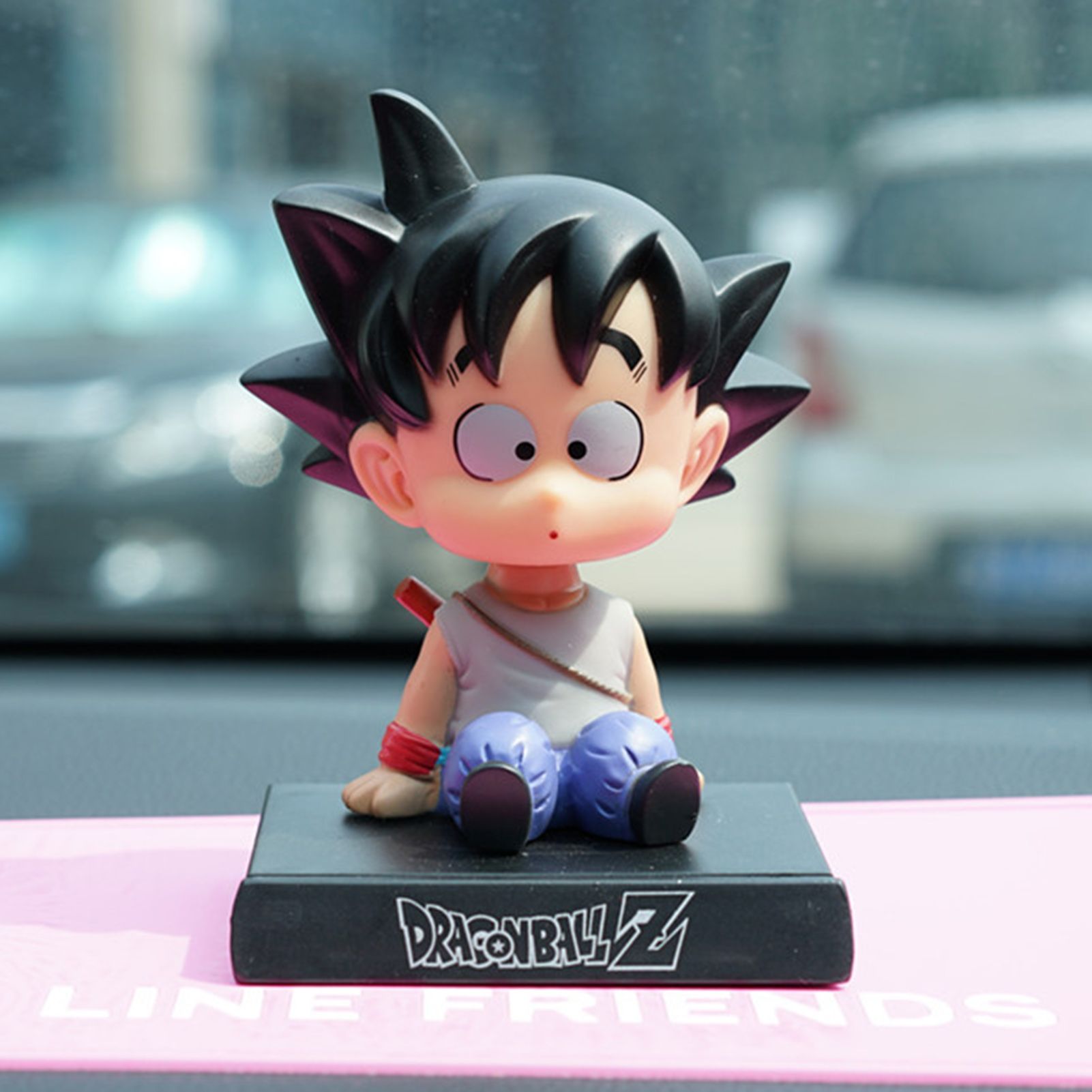 Anime Figure Dragon Ball Son Goku Kuririn Shaking Head Model Toy Car Ornaments