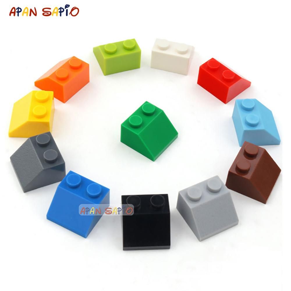 70pcs DIY Building Blocks Thick Figure Bricks Slope 2x2 Educational Creative Size Compatible With Plastic Toys for Children