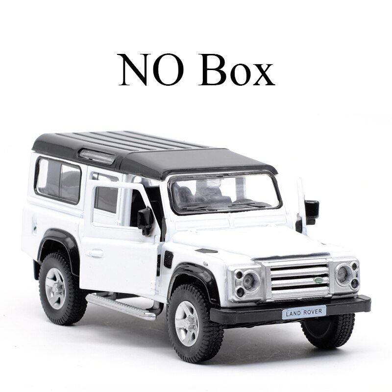 RMZ CITY 1:36 Defender SUV Alloy Diecast Car Model Toy With Pull Back For Children Gifts Toy Collection