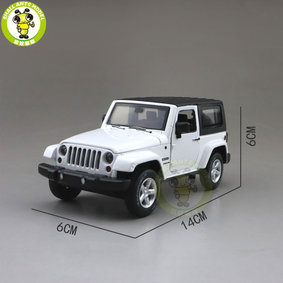 1/32 CAIPO WRANG LER SUV Diecast Model Toys SUV CAR for kids children Sound Lighting Pull Back gifts