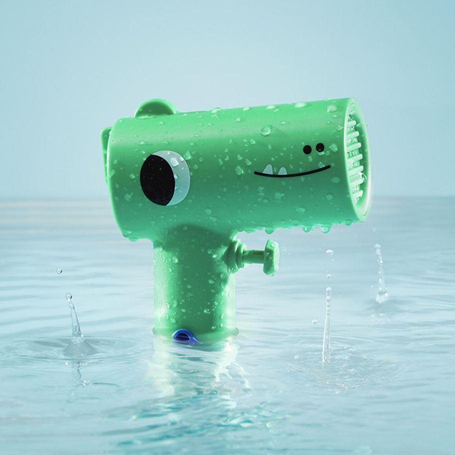 Childrenworld Water-blaster User-friendly Kids Long Shooting Range Water Fighting Play Toy